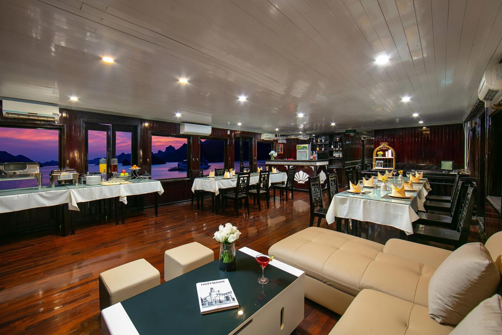 Fantasea Imperial Cruise Hotel Ha Long Buitenkant foto